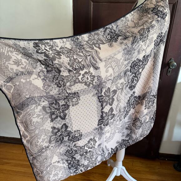 VALENTINO | Silk Double Layer Pink and Black Lace Print Muffler Scarf 26 x 71.5" - Picture 5 of 10